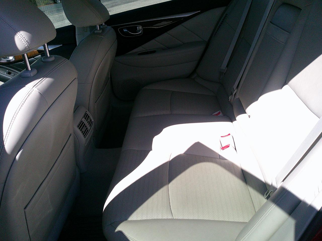 Infiniti Q50 4dr Sdn Hybrid Sport AWD 2014