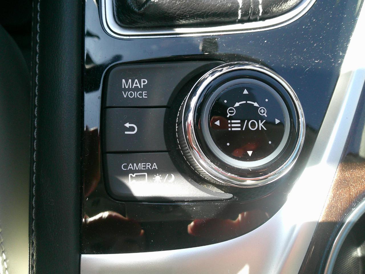 Infiniti Q50 4dr Sdn Hybrid Sport AWD 2014