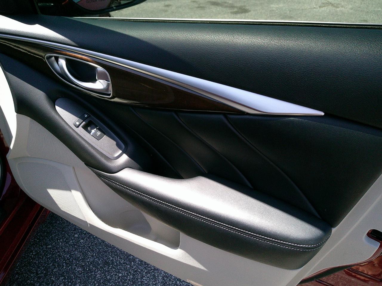 Infiniti Q50 4dr Sdn Hybrid Sport AWD 2014