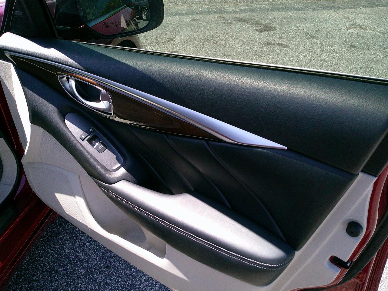 Infiniti Q50 4dr Sdn Hybrid Sport AWD 2014