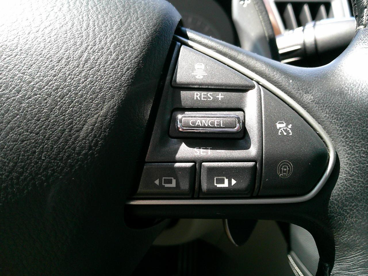 Infiniti Q50 4dr Sdn Hybrid Sport AWD 2014
