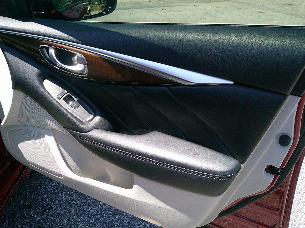Infiniti Q50 4dr Sdn Hybrid Sport AWD 2014