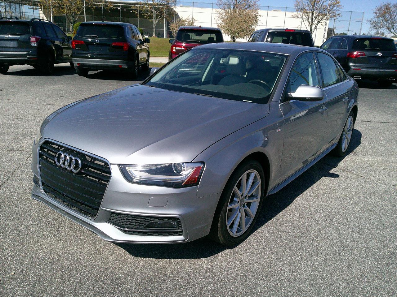 Audi A4 CVT FrontTrak 2.0T Premium 2016