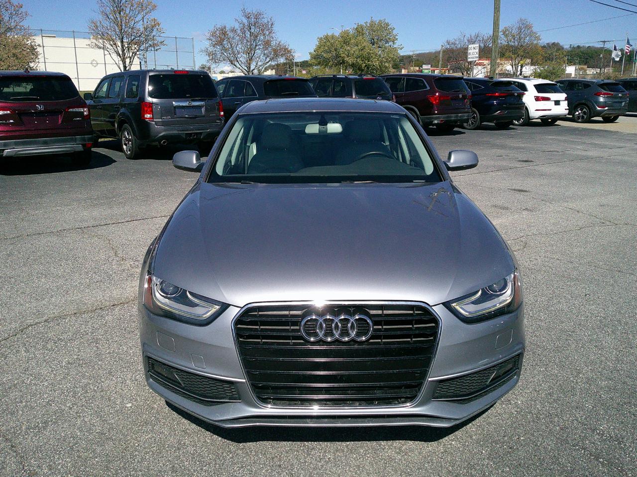 Audi A4 CVT FrontTrak 2.0T Premium 2016