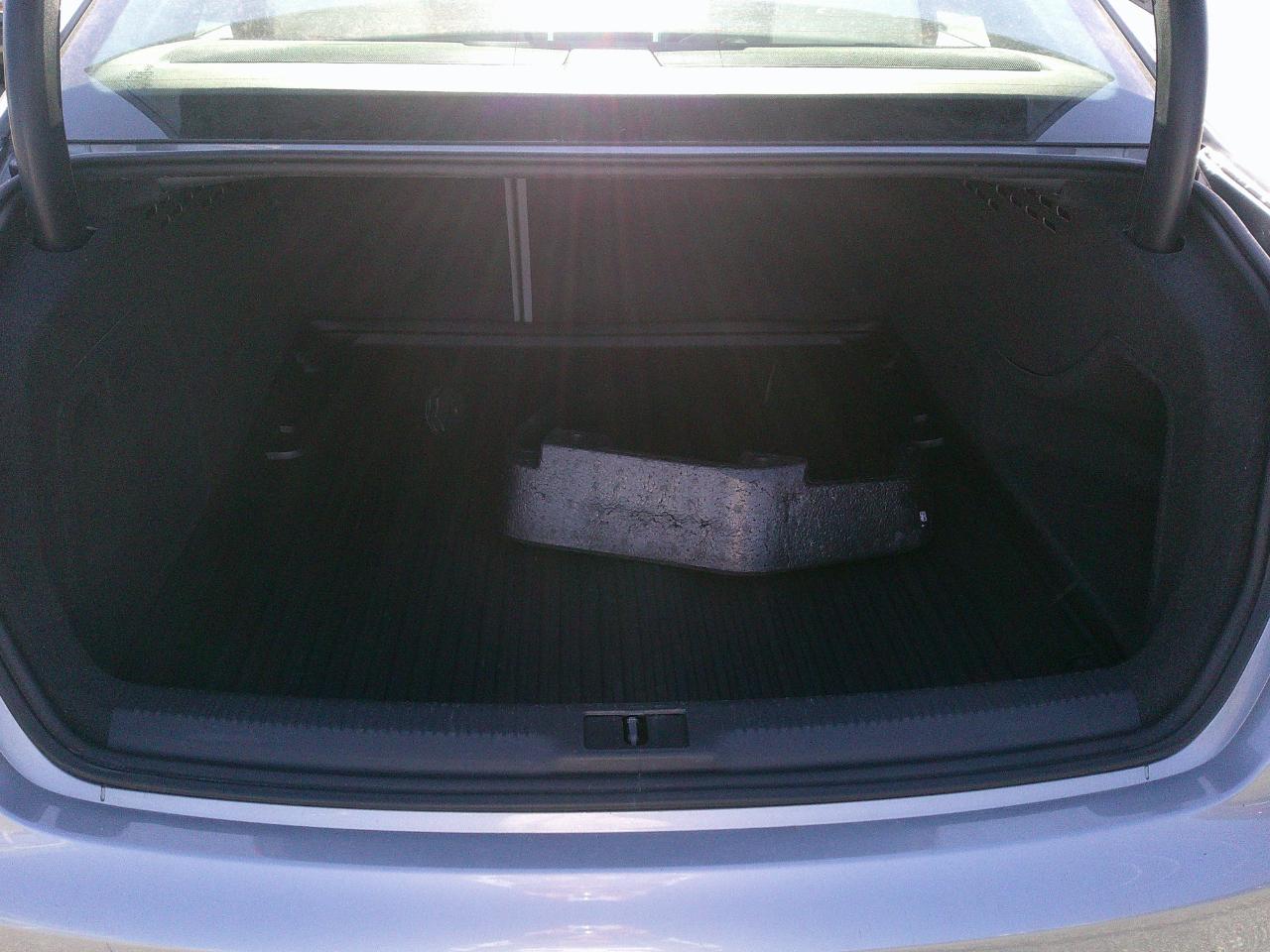 Audi A4 CVT FrontTrak 2.0T Premium 2016