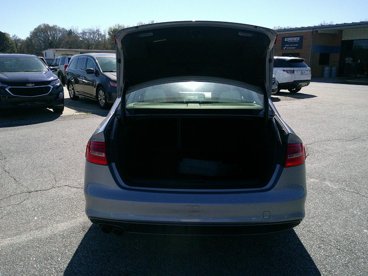 Audi A4 CVT FrontTrak 2.0T Premium 2016