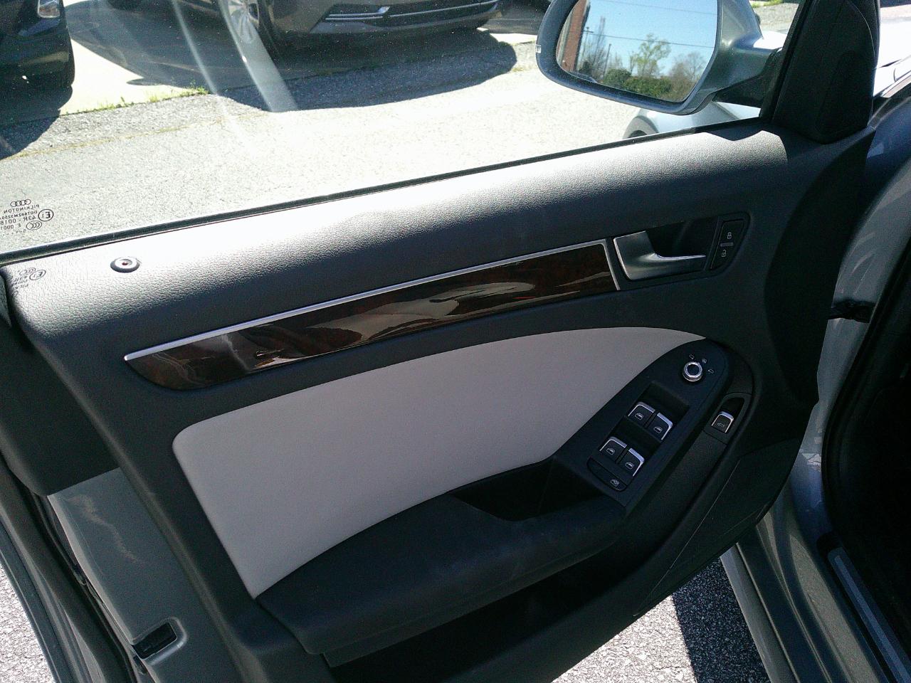 Audi A4 CVT FrontTrak 2.0T Premium 2016