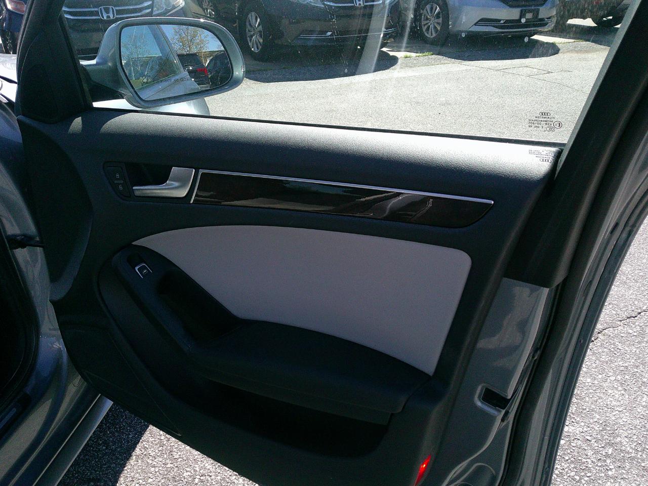 Audi A4 CVT FrontTrak 2.0T Premium 2016