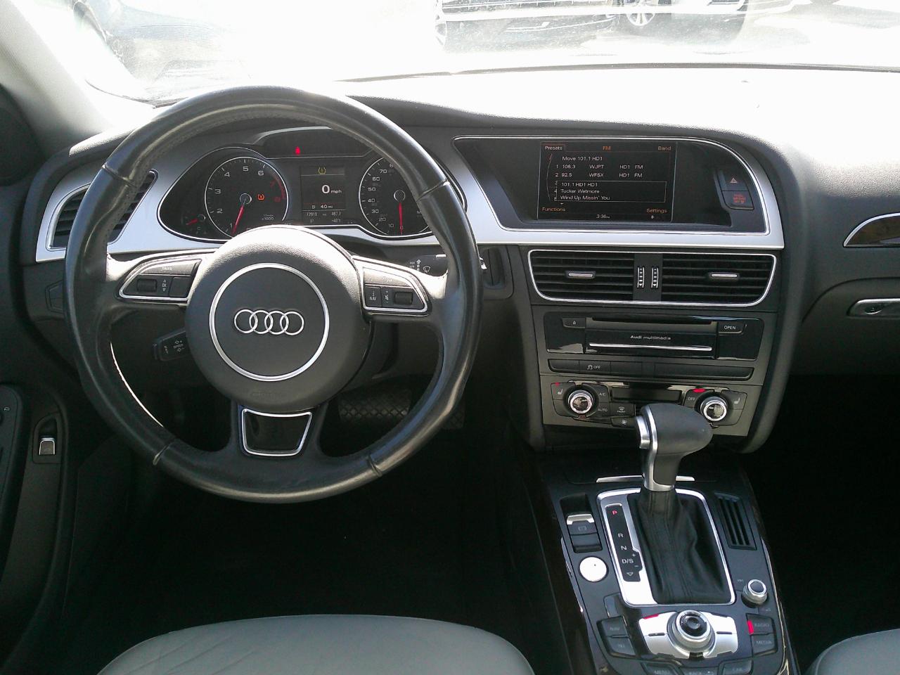 Audi A4 CVT FrontTrak 2.0T Premium 2016