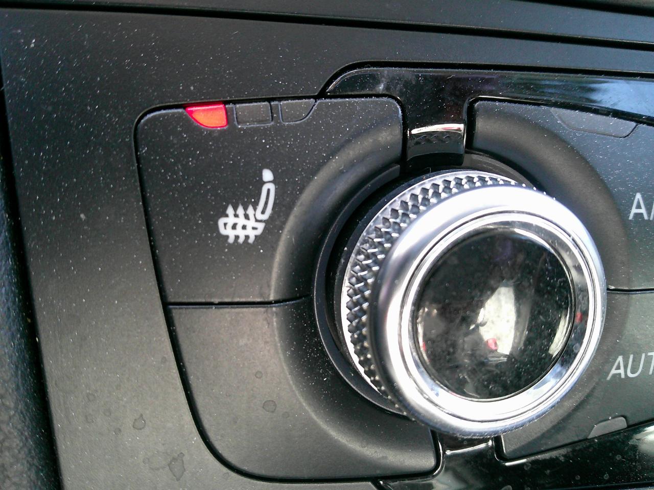 Audi A4 CVT FrontTrak 2.0T Premium 2016