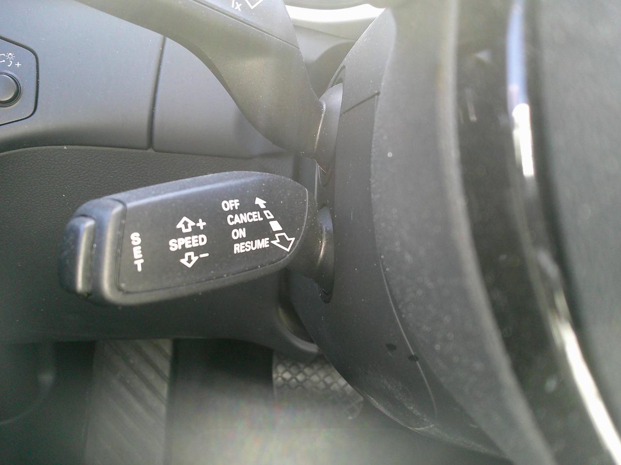 Audi A4 CVT FrontTrak 2.0T Premium 2016