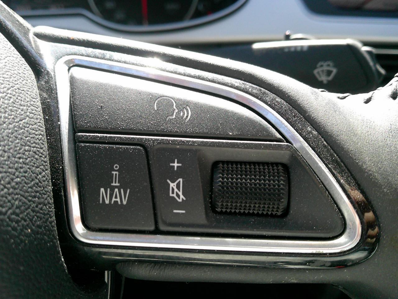 Audi A4 CVT FrontTrak 2.0T Premium 2016