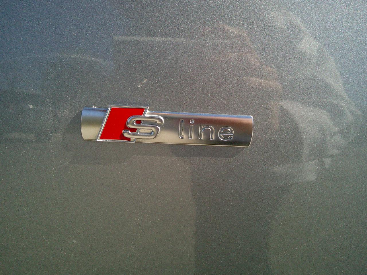 Audi A4 CVT FrontTrak 2.0T Premium 2016