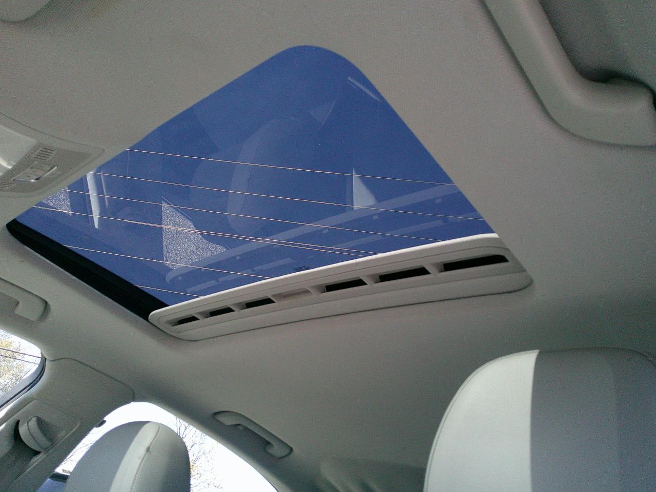 Audi A4 CVT FrontTrak 2.0T Premium 2016