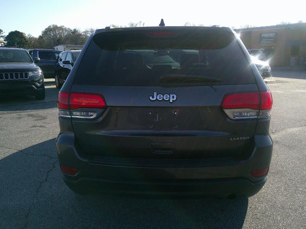 Jeep Grand Cherokee RWD 4dr Laredo 2015