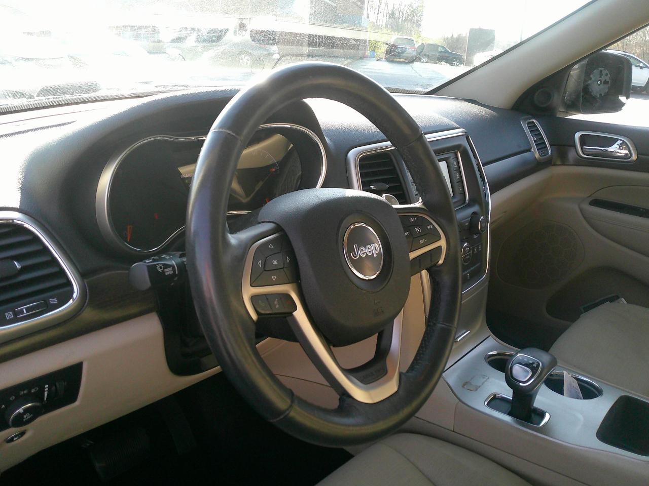 Jeep Grand Cherokee RWD 4dr Laredo 2015