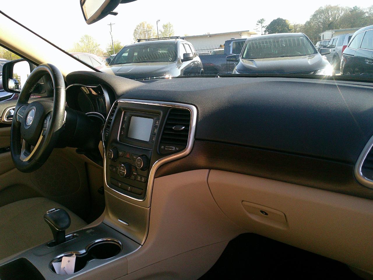 Jeep Grand Cherokee RWD 4dr Laredo 2015