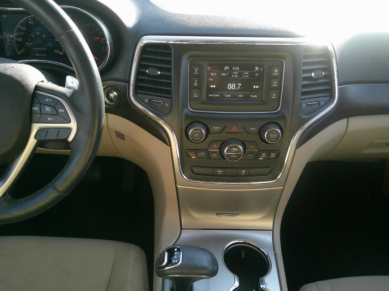 Jeep Grand Cherokee RWD 4dr Laredo 2015