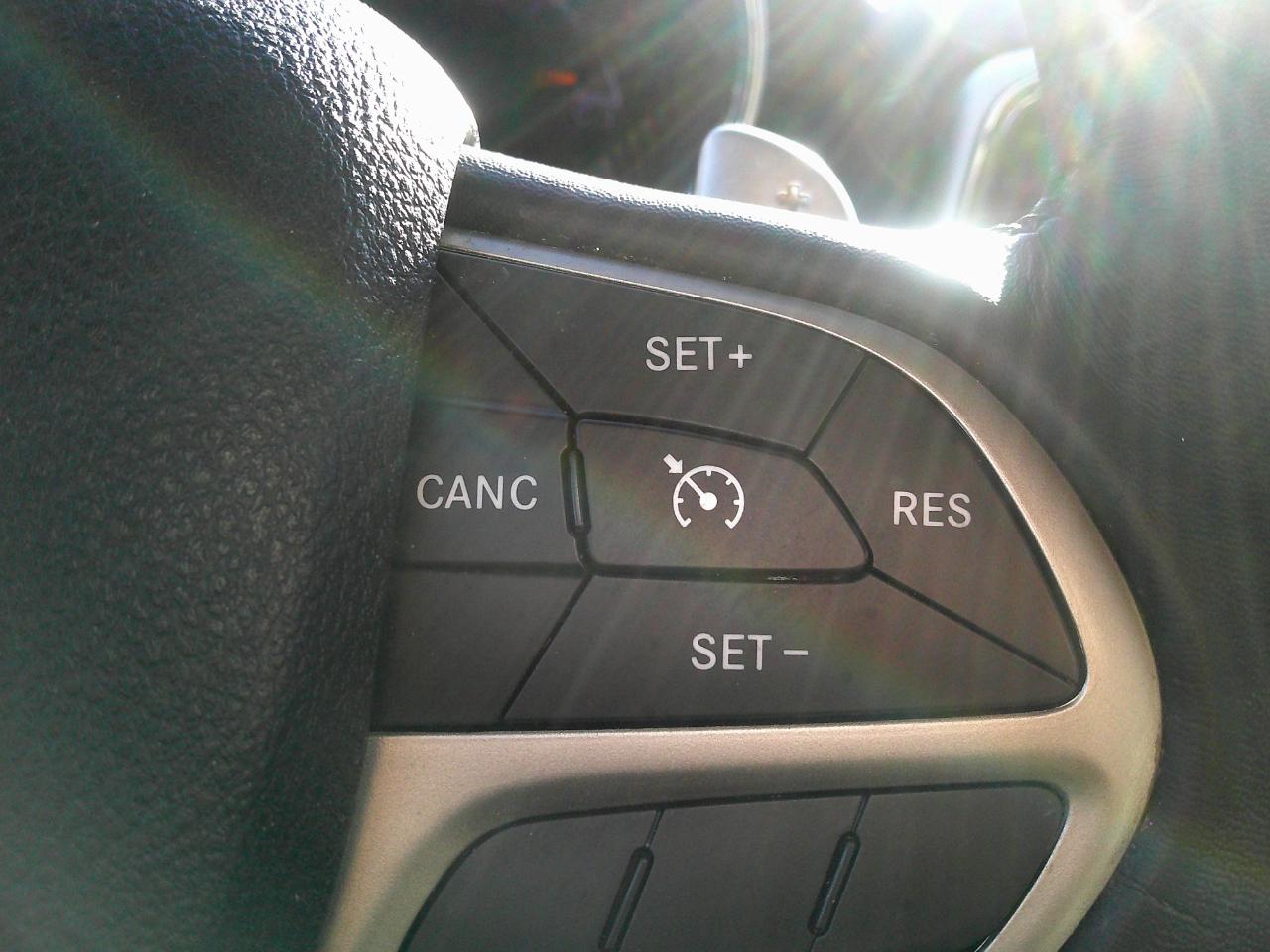 Jeep Grand Cherokee RWD 4dr Laredo 2015