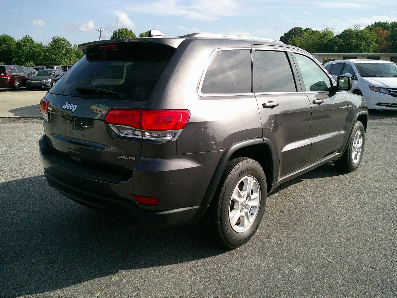 Jeep Grand Cherokee RWD 4dr Laredo 2015