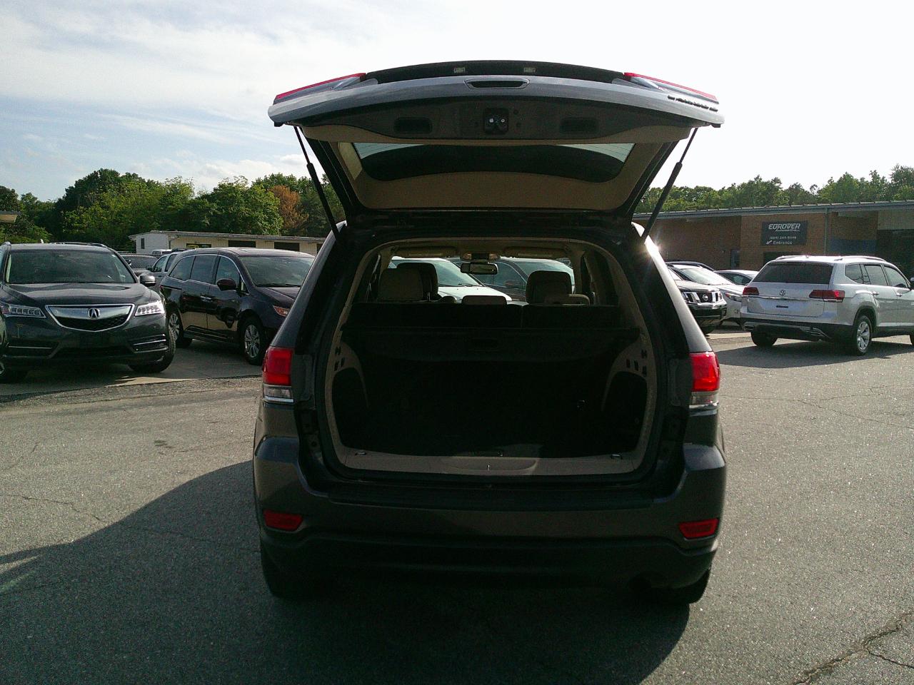 Jeep Grand Cherokee RWD 4dr Laredo 2015