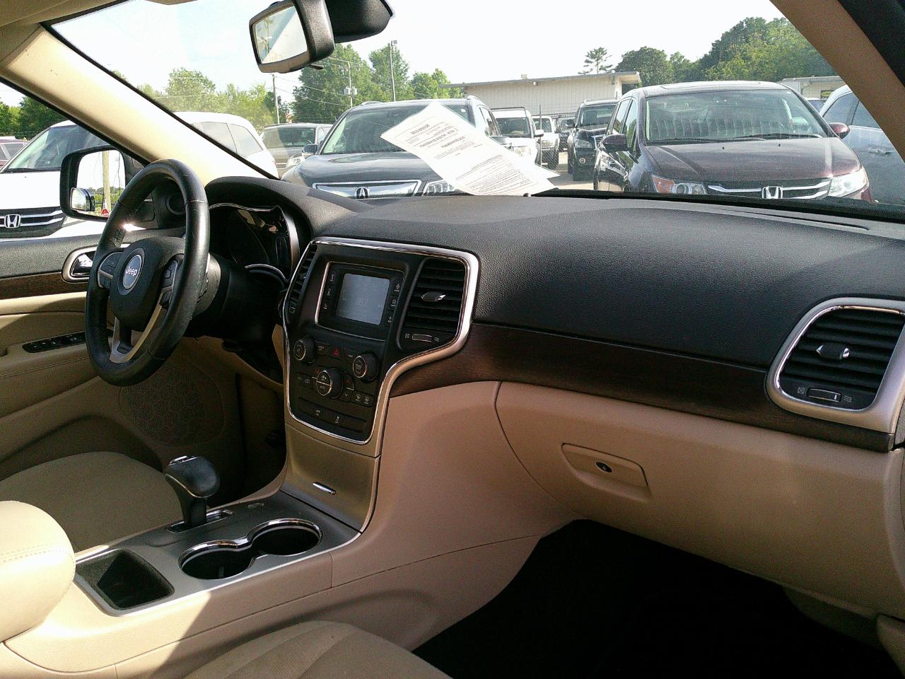 Jeep Grand Cherokee RWD 4dr Laredo 2015