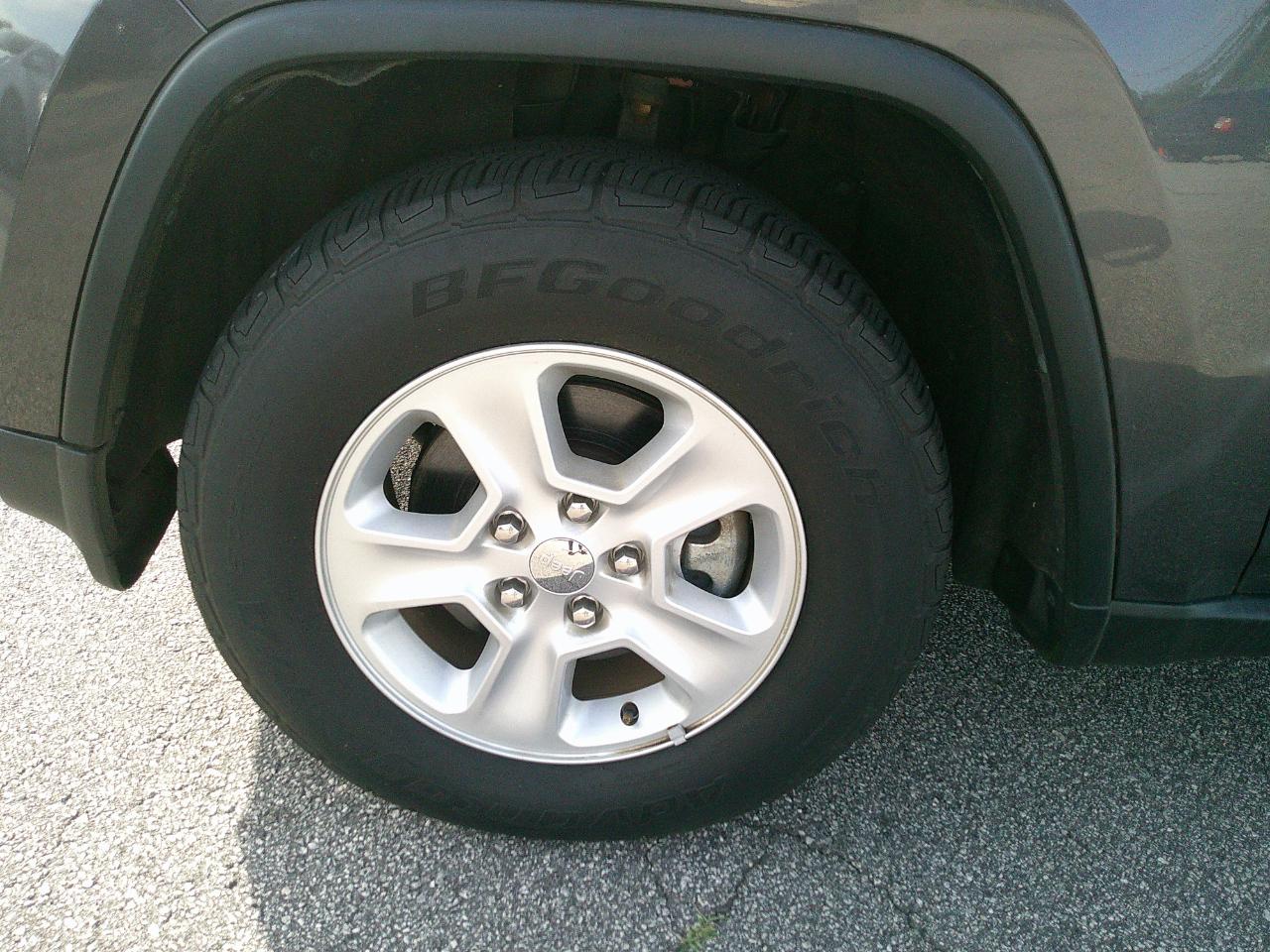 Jeep Grand Cherokee RWD 4dr Laredo 2015