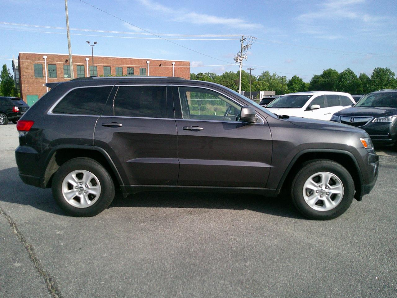 Jeep Grand Cherokee RWD 4dr Laredo 2015