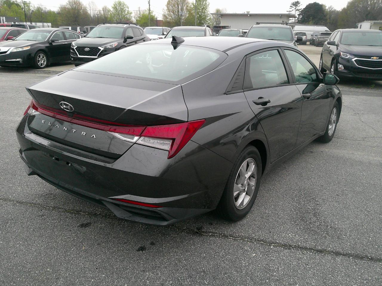 Hyundai Elantra SE IVT *Ltd Avail* 2021