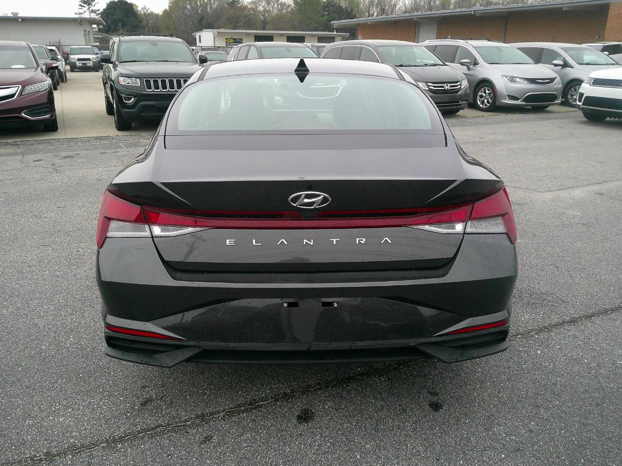 Hyundai Elantra SE IVT *Ltd Avail* 2021