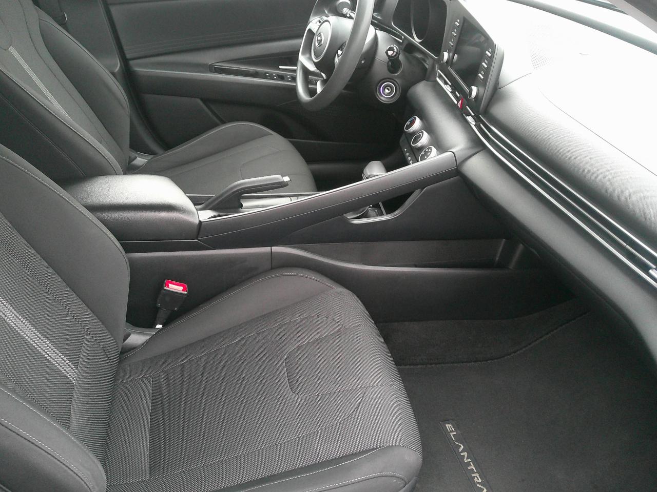 Hyundai Elantra SE IVT *Ltd Avail* 2021