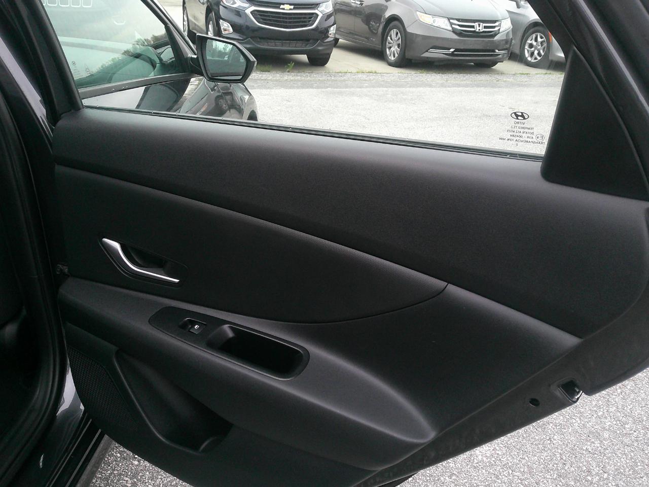 Hyundai Elantra SE IVT *Ltd Avail* 2021