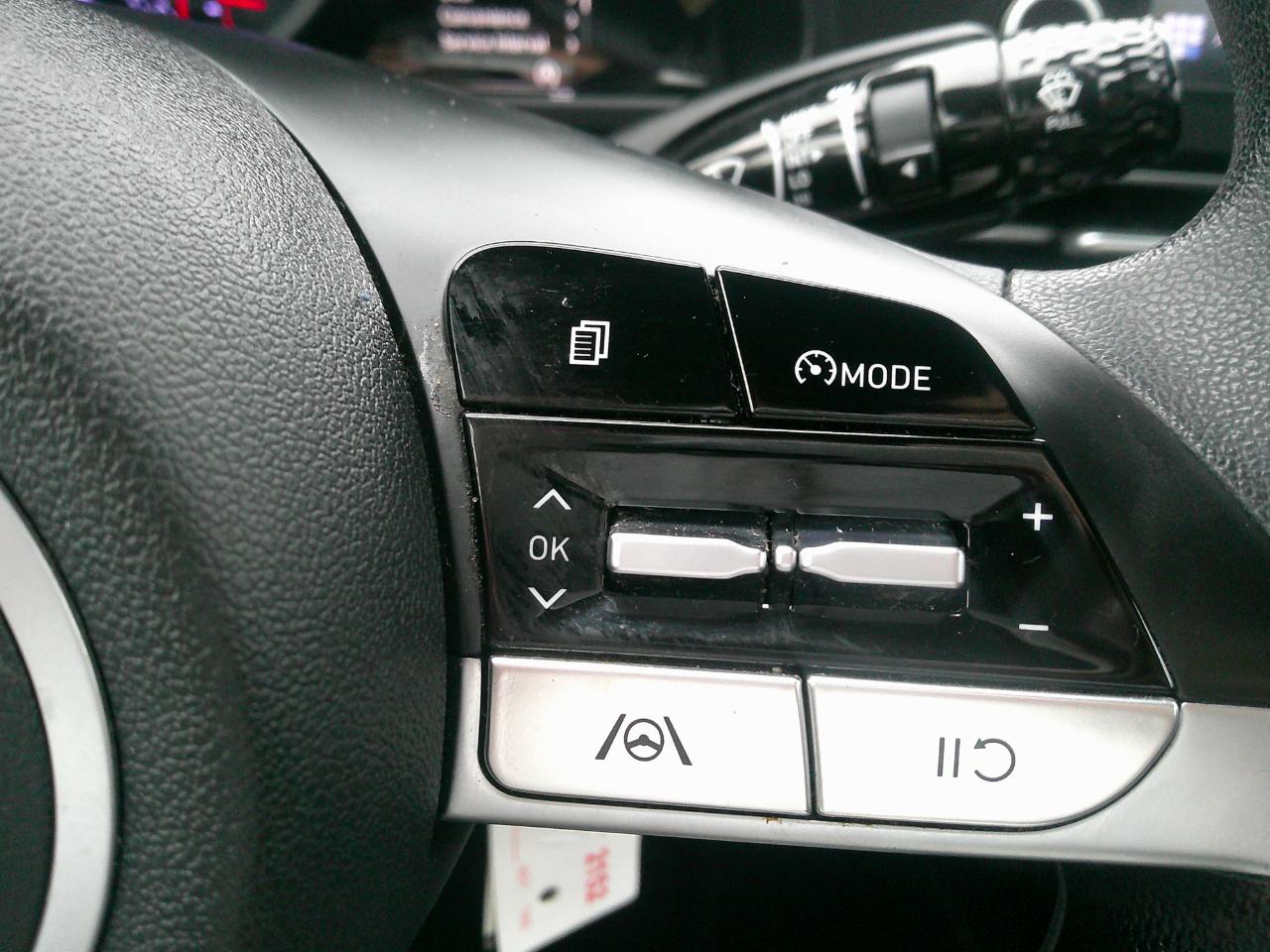 Hyundai Elantra SE IVT *Ltd Avail* 2021