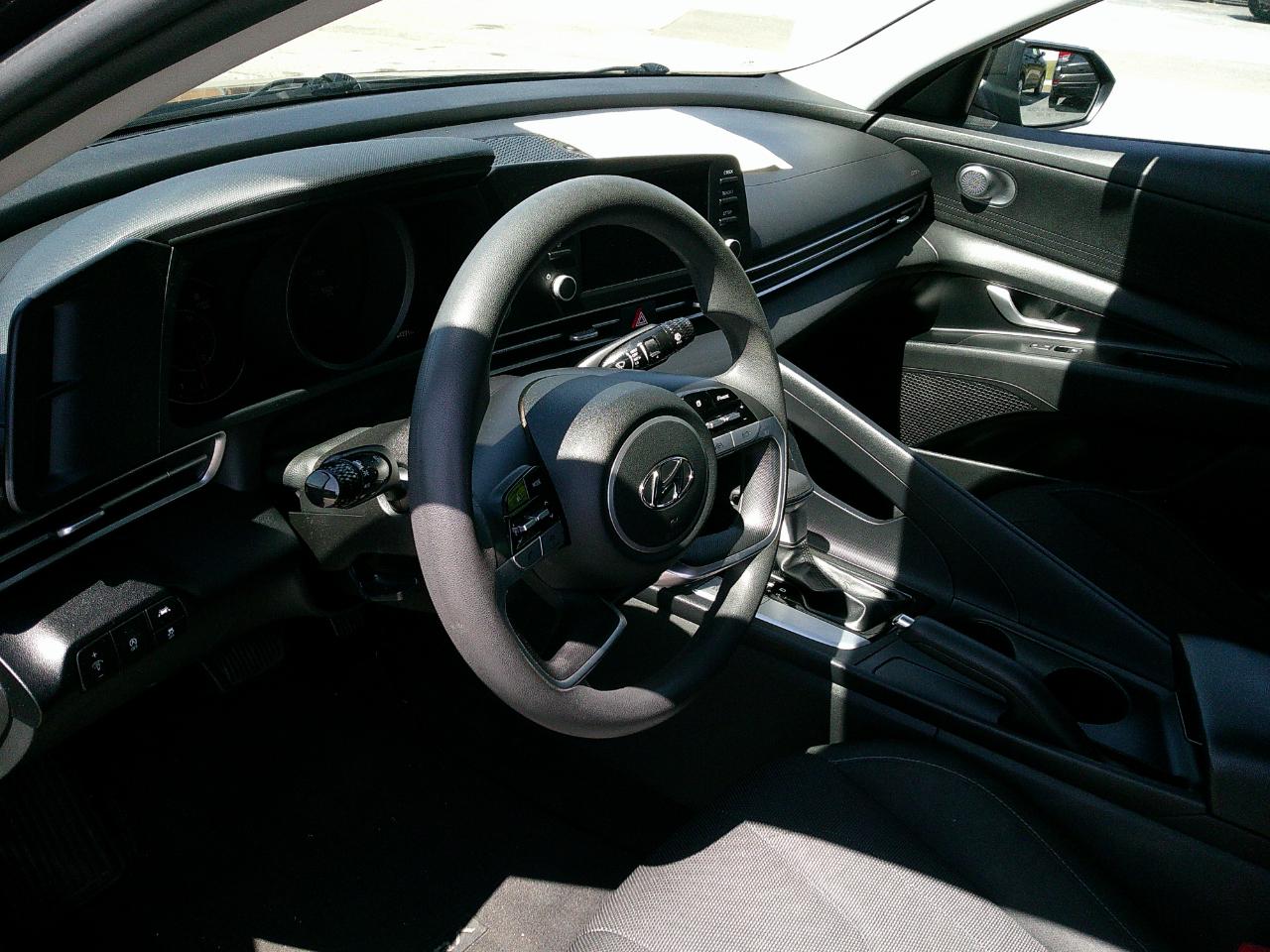 Hyundai Elantra SE IVT *Ltd Avail* 2021