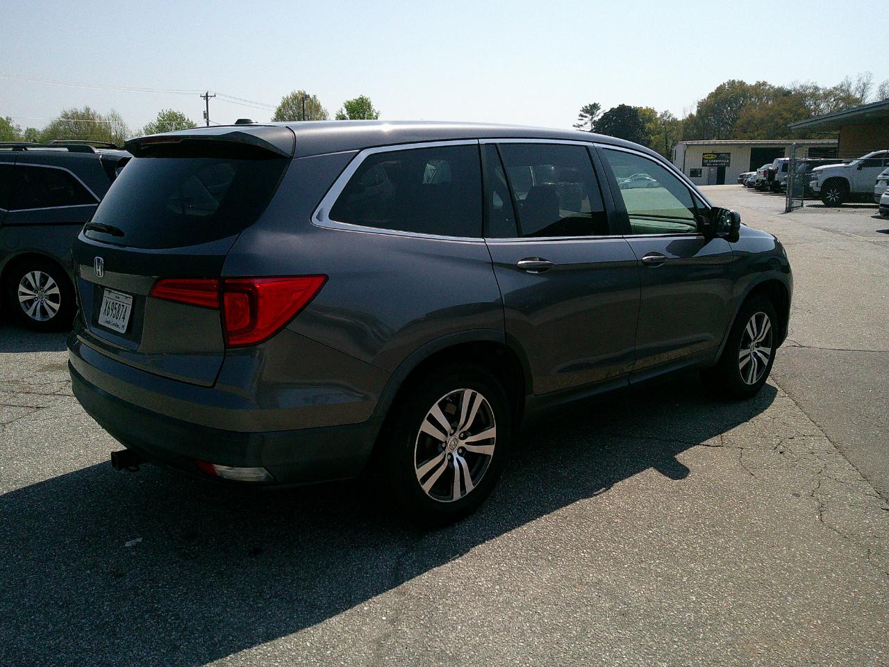 Honda Pilot 2WD 4dr EX-L w/Navi 2016