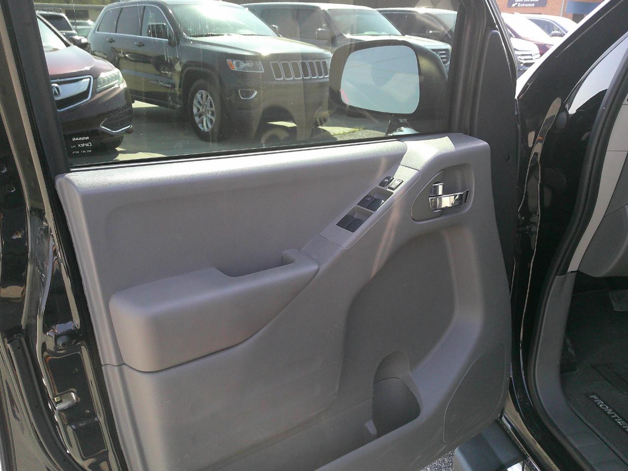 Nissan Frontier Crew Cab 4x2 SV Auto 2020