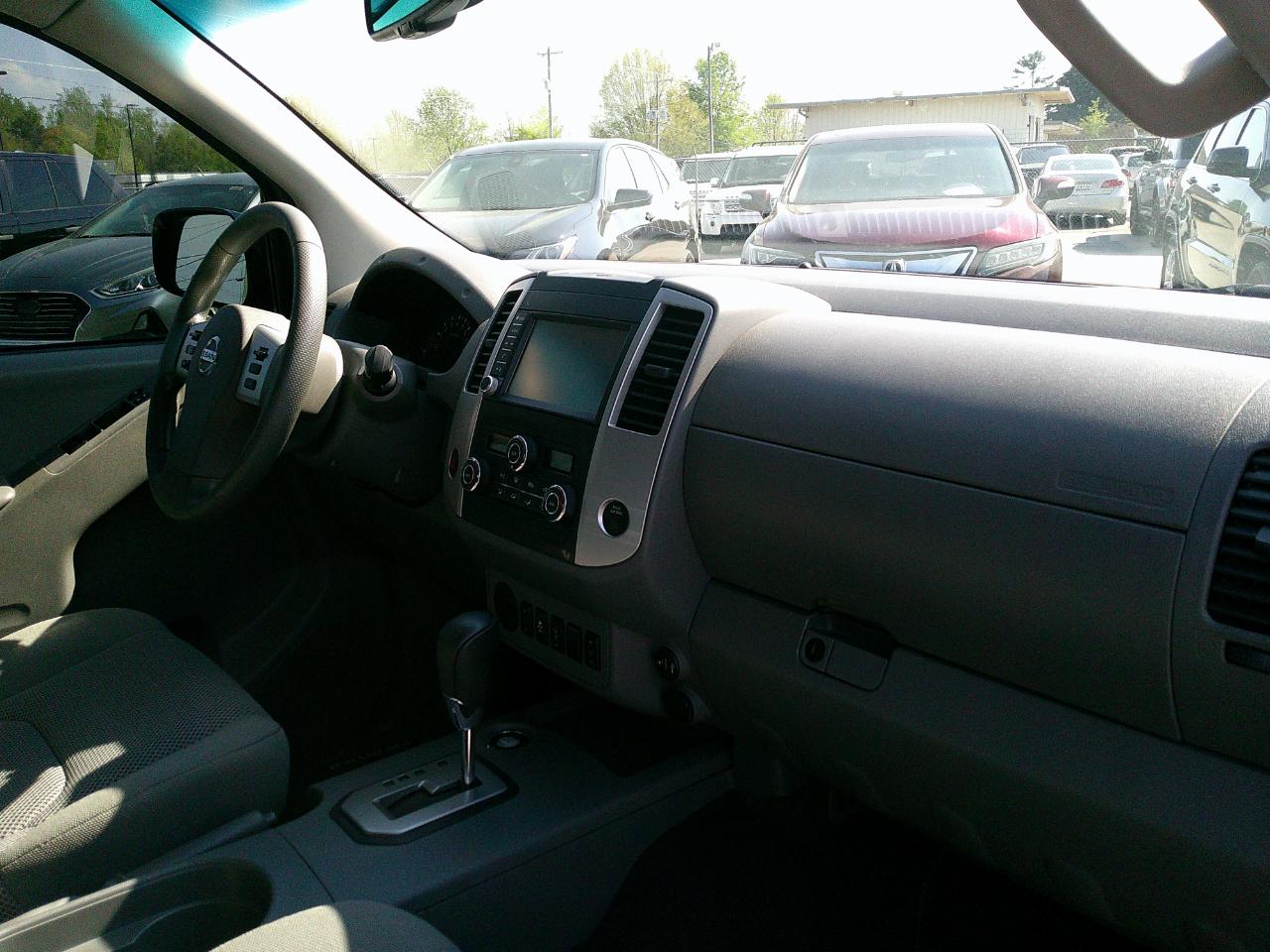 Nissan Frontier Crew Cab 4x2 SV Auto 2020