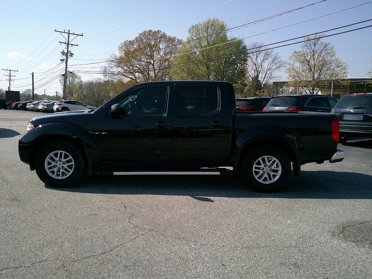 Nissan Frontier Crew Cab 4x2 SV Auto 2020
