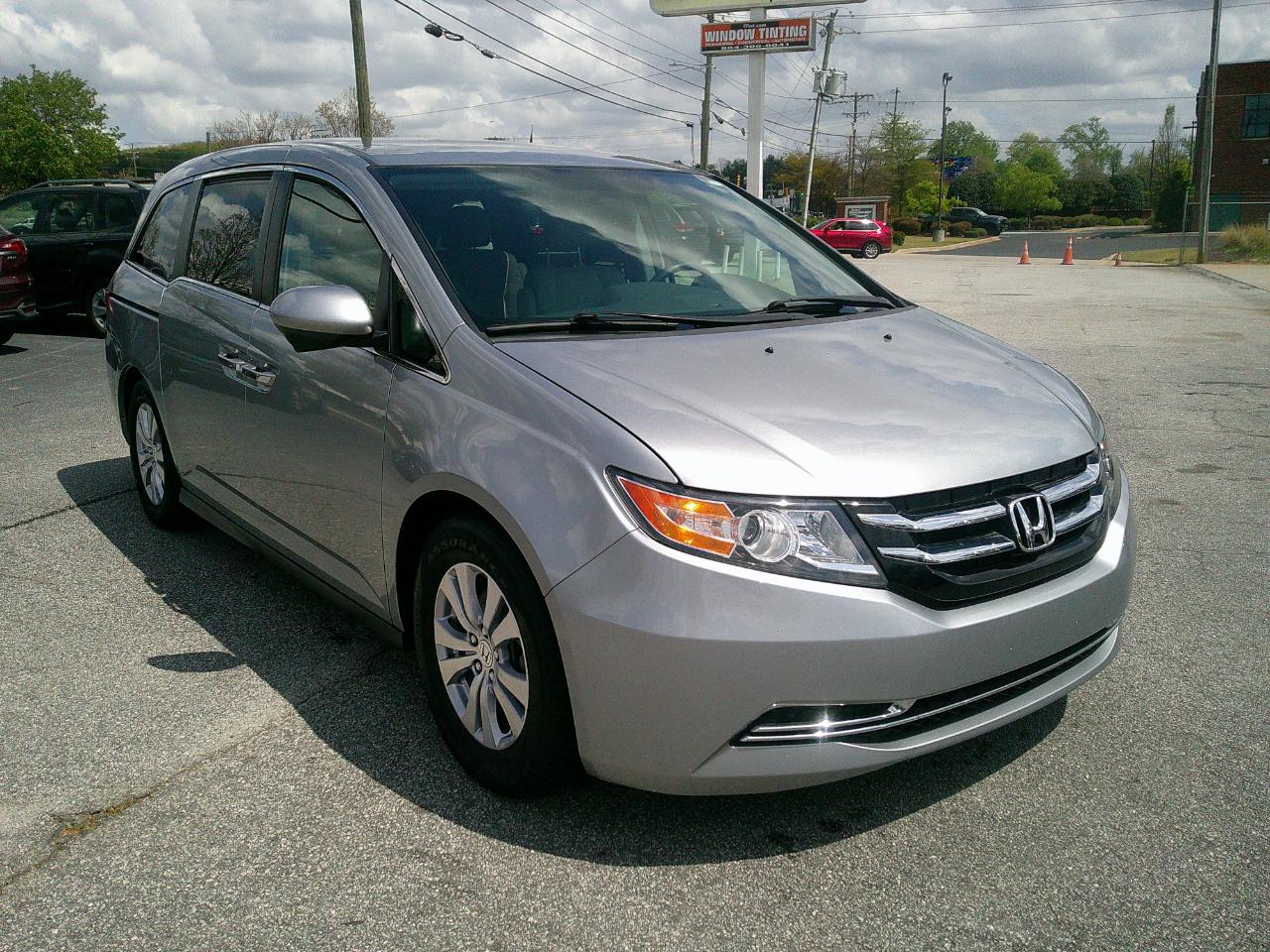2016 Honda Odyssey 5dr SE