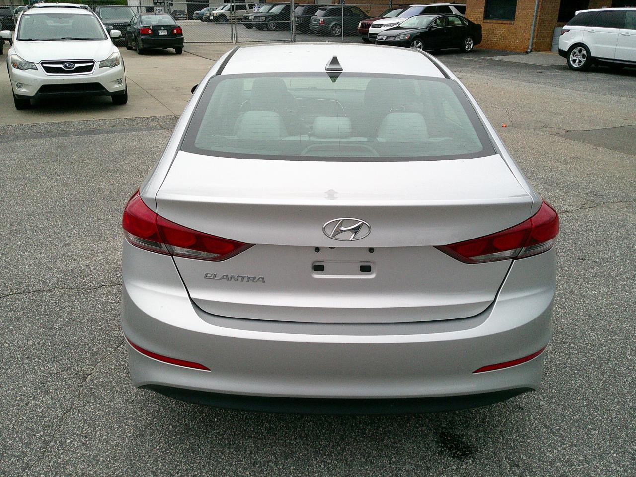 Hyundai Elantra SE 2.0L Auto (Alabama) *Ltd Avail* 2017