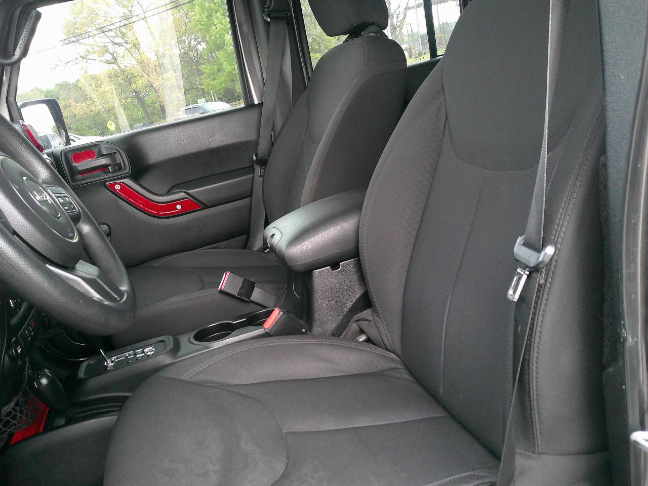 Jeep Wrangler Unlimited 4WD 4dr Sport 2014