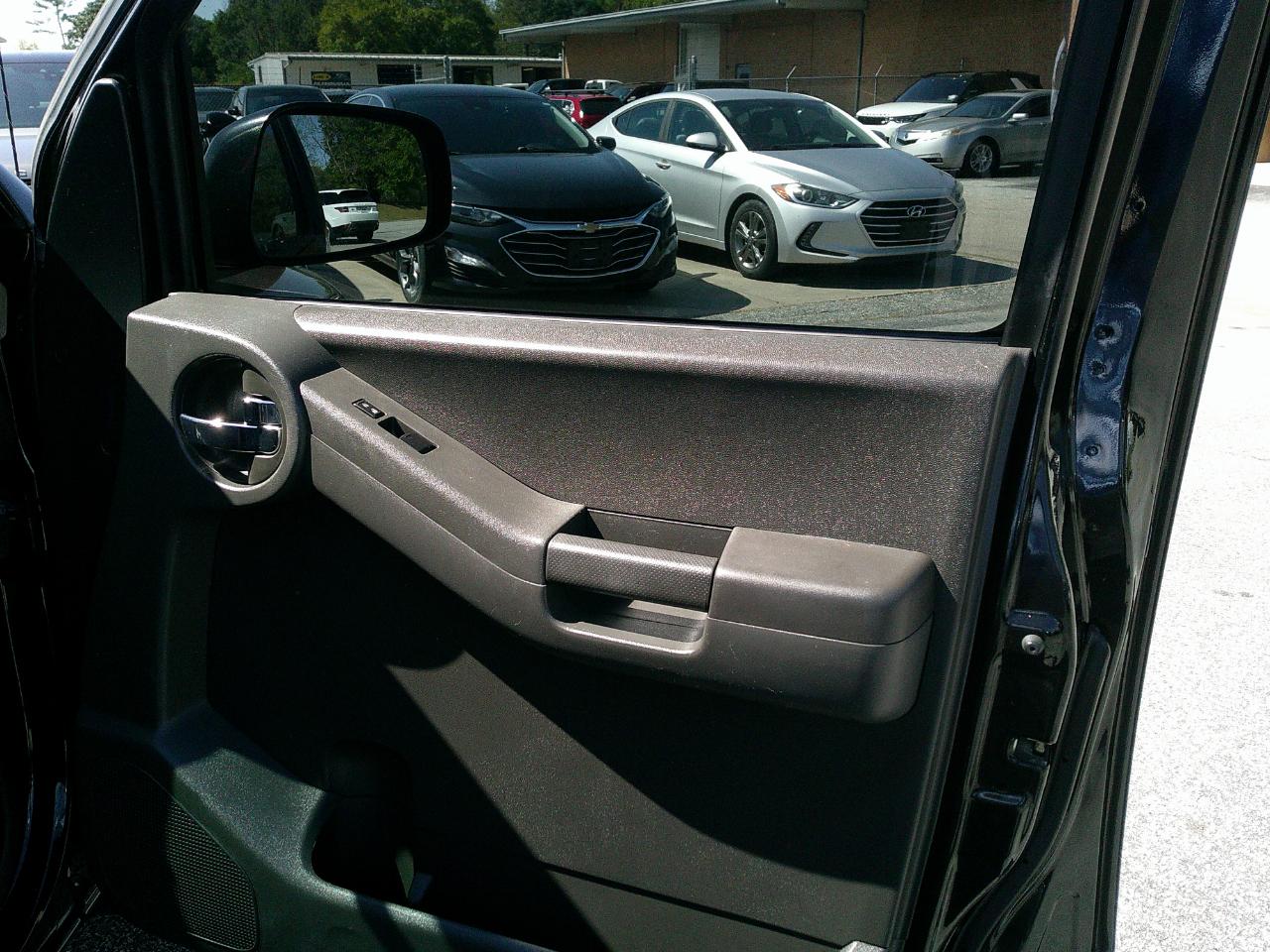 Nissan Xterra 4WD 4dr Auto Pro-4X 2012