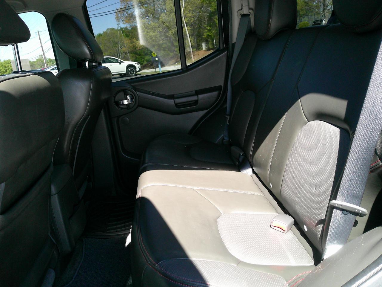 Nissan Xterra 4WD 4dr Auto Pro-4X 2012