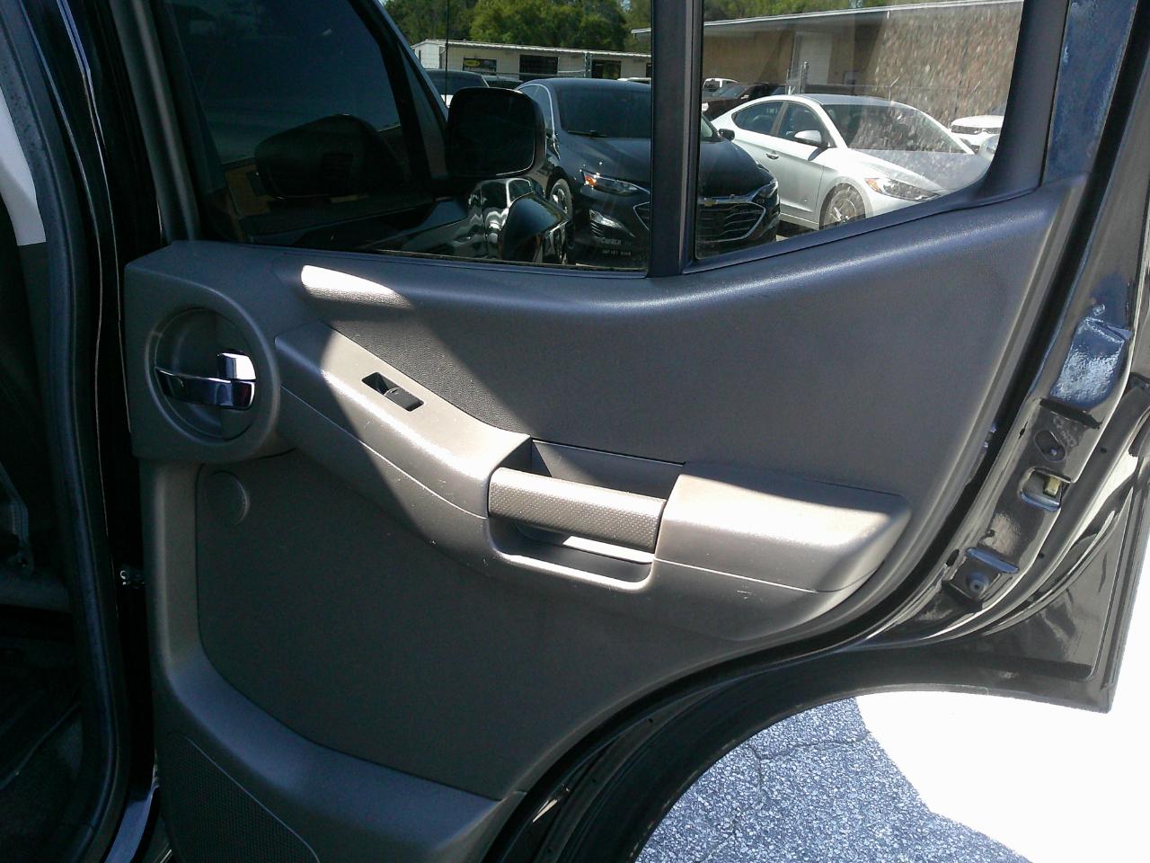 Nissan Xterra 4WD 4dr Auto Pro-4X 2012