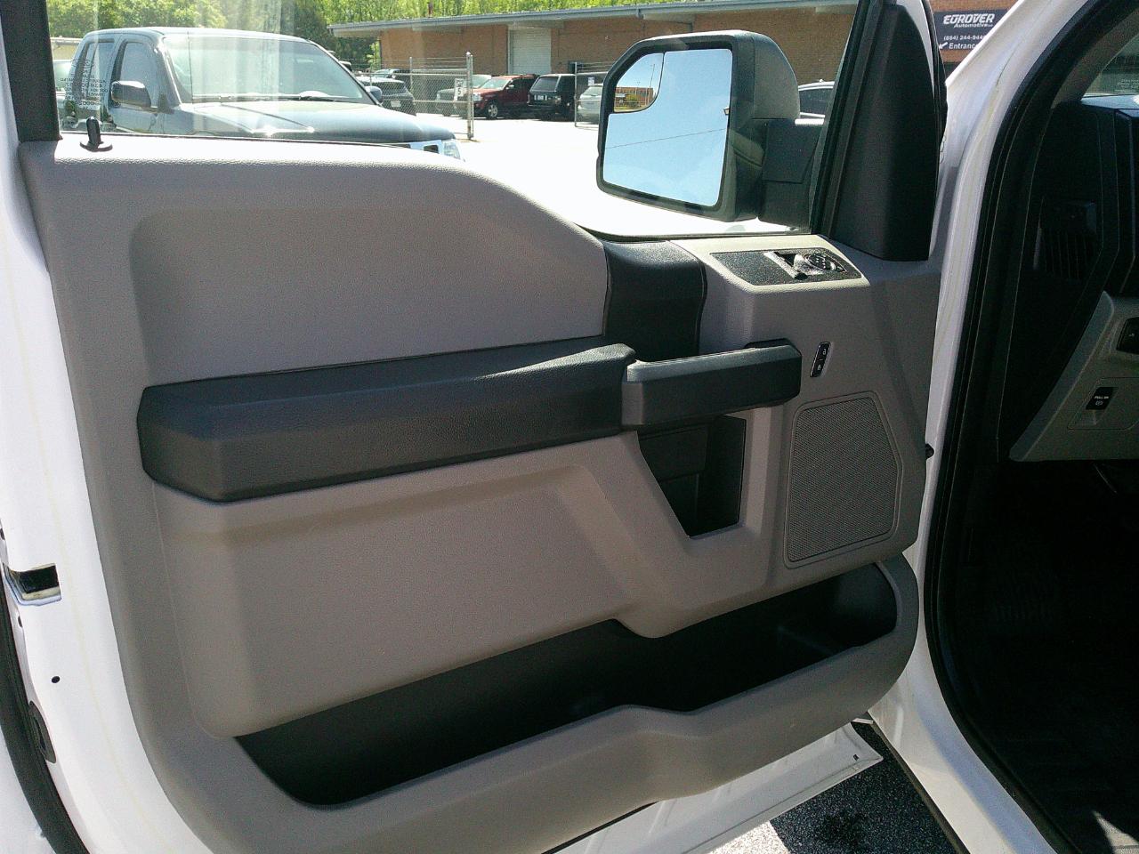 Ford F-150 XL Long Bed 2WD 2018