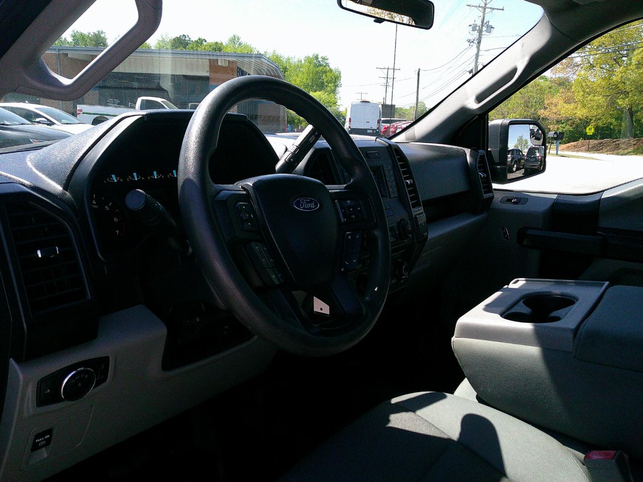 Ford F-150 XL Long Bed 2WD 2018