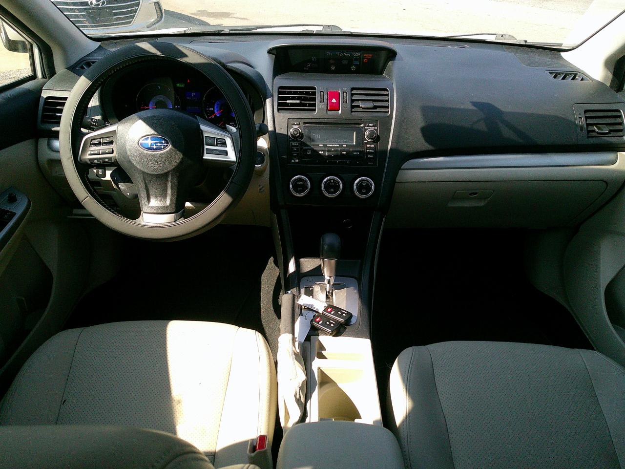 Subaru XV Crosstrek Hybrid 5dr 2.0i 2014