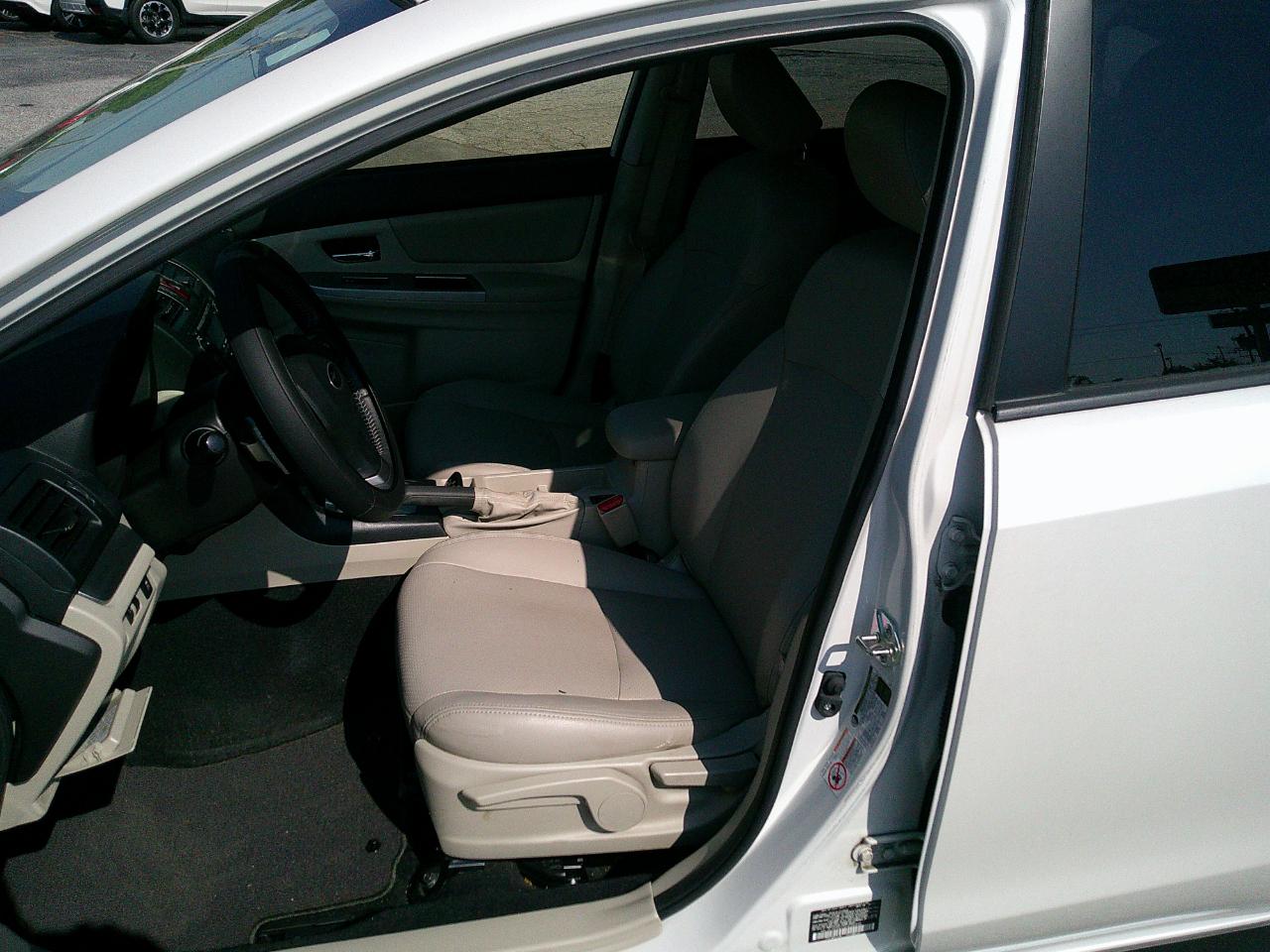 Subaru XV Crosstrek Hybrid 5dr 2.0i 2014