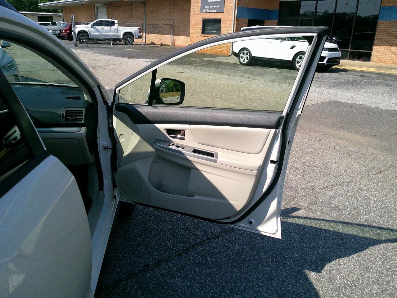 Subaru XV Crosstrek Hybrid 5dr 2.0i 2014