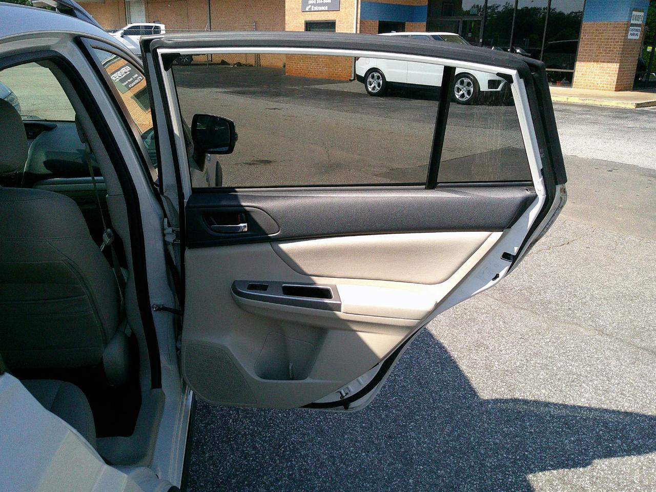 Subaru XV Crosstrek Hybrid 5dr 2.0i 2014